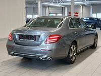 Vaizdas iš galo dešinės