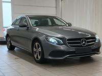 Vaizdas iš priekio dešinės