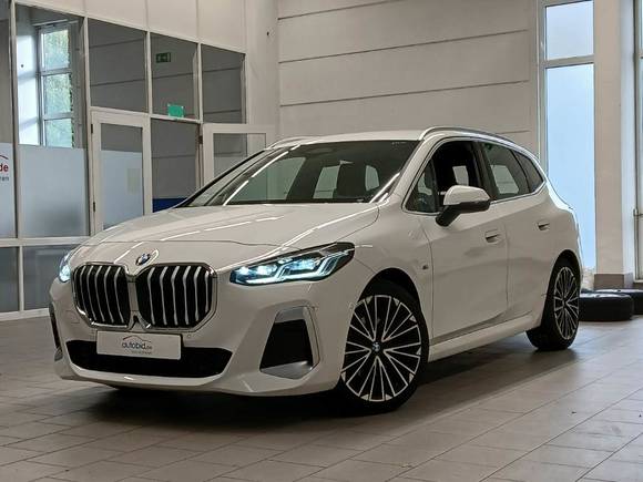 Vaizdas iš priekio kairės