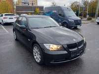 Skats no labās puses priekšā