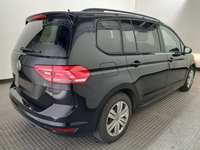 Vaizdas iš galo dešinės