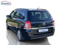 Vaizdas iš galo kairės