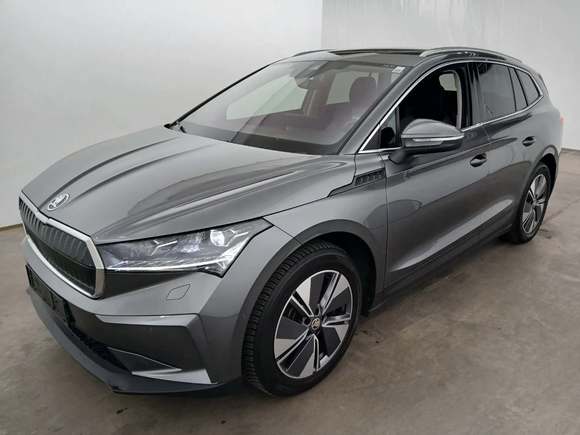 Vue de l’avant gauche