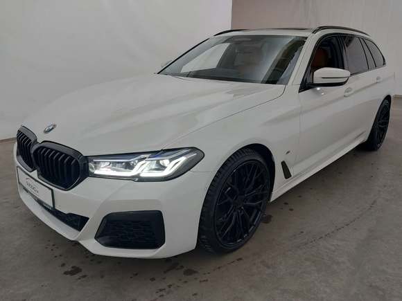 Vue de l’avant gauche