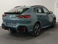 Aanzicht achter rechts