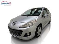 Pogled od napred levo