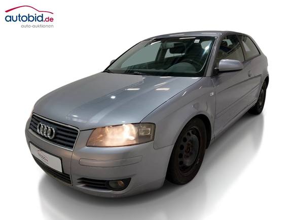 Pogled od napred levo