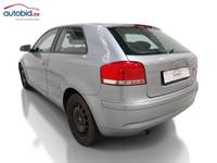 Pogled od pozadi levo