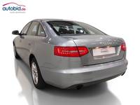 Pogled od pozadi levo