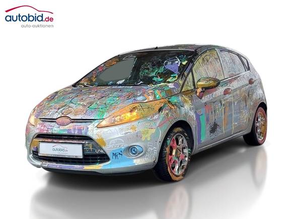 Изглед отпред отляво