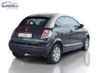 Изглед отзад отдясно