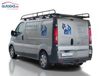 Изглед отзад отляво