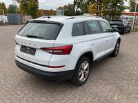 Vue de l’arrière droit