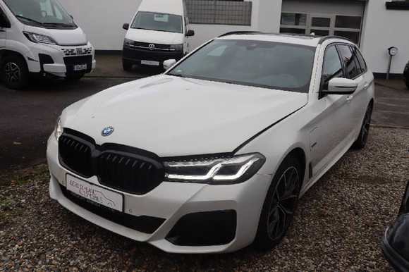 Vue de l’avant gauche