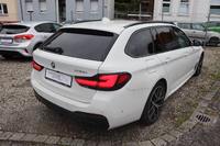 Vue de l’arrière droit