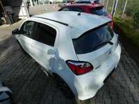 Vue de l’arrière gauche