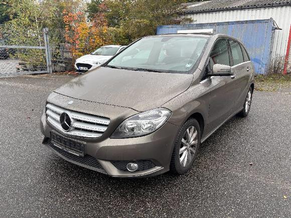 Vue de l’avant gauche