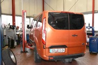 Vue de l’arrière gauche