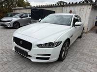 Vue de l’avant gauche