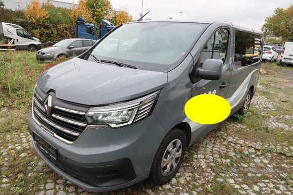 Vue de l’avant gauche