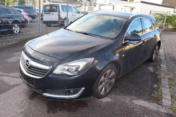 Vue de l’avant gauche