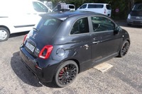 Vue de l’arrière droit