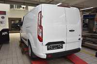 Vue de l’arrière gauche