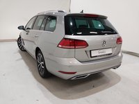 Pogled od pozadi levo