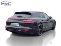 Изглед отзад отдясно