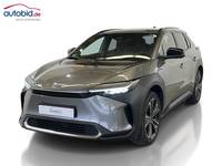 Изглед отпред отляво