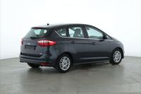 Vaizdas iš galo dešinės