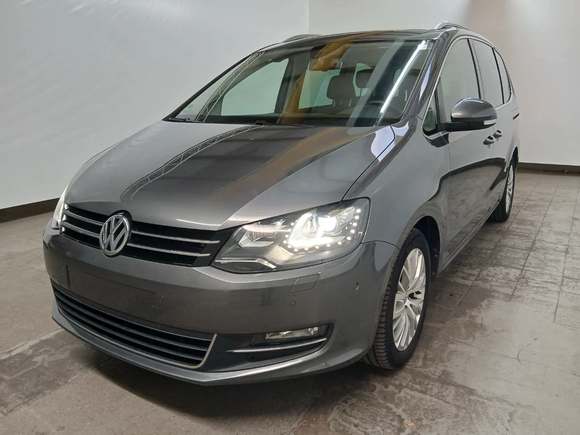 Vaizdas iš priekio kairės