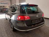 Pogled od pozadi levo