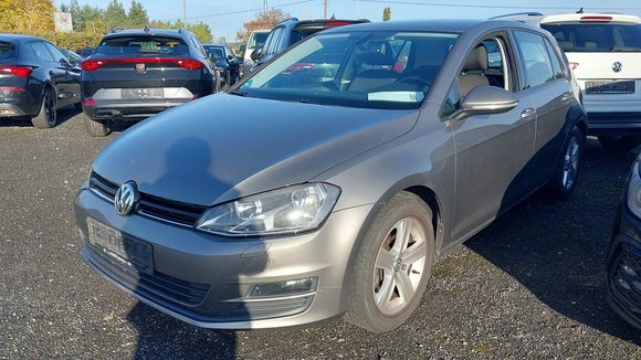 Vaizdas iš priekio kairės