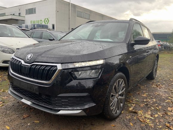 Вид спереди слева