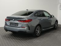 Aanzicht achter rechts