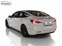 Vaade tagant vasakult