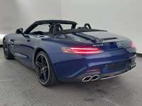 Vaizdas iš galo kairės