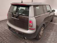 Vue de l’arrière droit