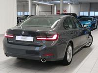 Aanzicht achter rechts