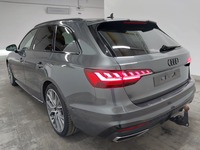 Skats no kreisās puses aizmugurē