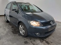 Pogled sprijeda desno