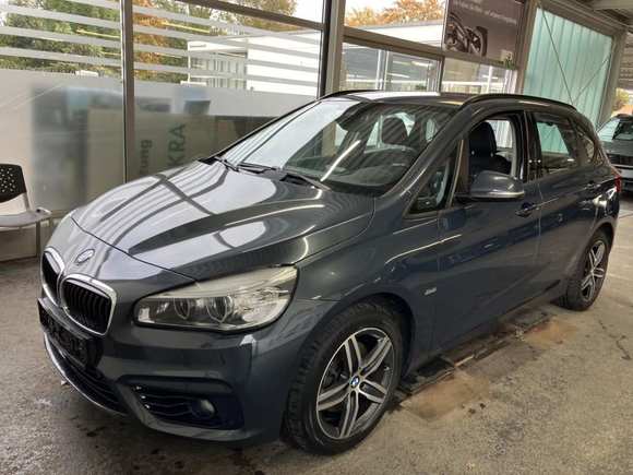 Vaizdas iš priekio kairės