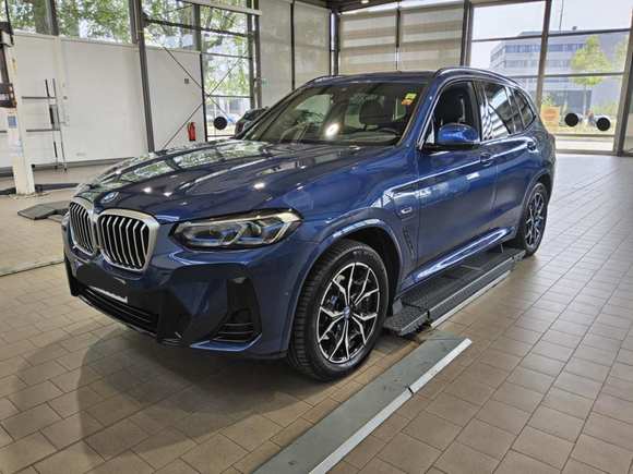 Skats no kreisās puses priekšā