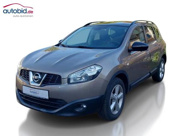 Изглед отпред отляво