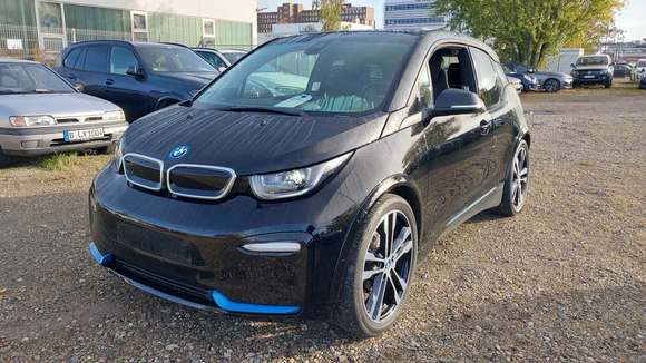 Vue de l’avant gauche