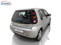 Pogled od pozadi desno