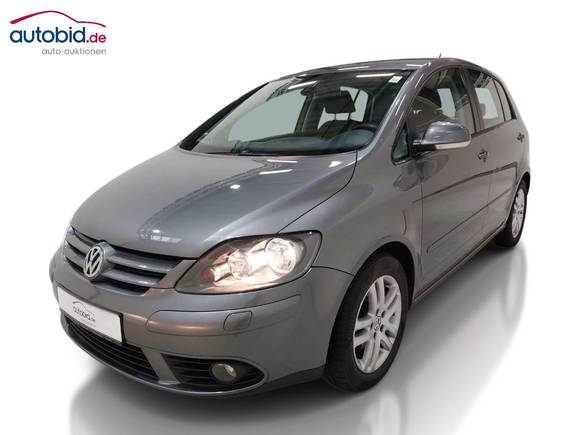 Pogled od napred levo