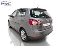 Pogled od pozadi levo