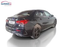 Изглед отзад отдясно